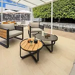 Exklusive Mit Beheiztem Pool In Villa