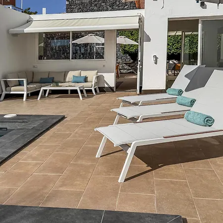 Villa Exklusive Mit Beheiztem Pool In