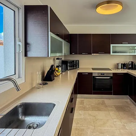 Villa Exklusive Mit Beheiztem Pool In