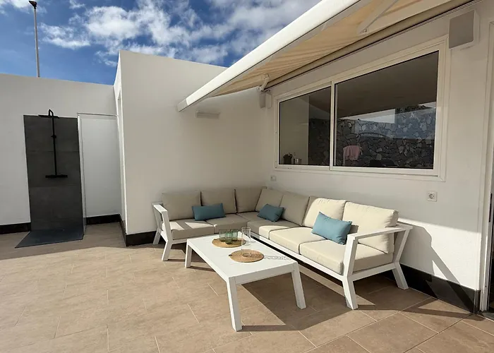 Exklusive Mit Beheiztem Pool In أذيخي