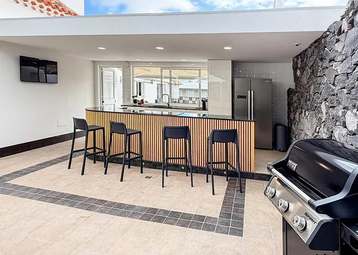 Exklusive Mit Beheiztem Pool In Villa Costa Adeje (Tenerife)