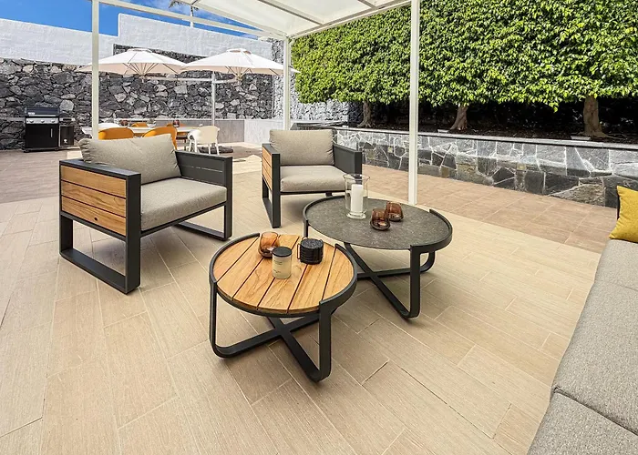 Exklusive Mit Beheiztem Pool In Villa