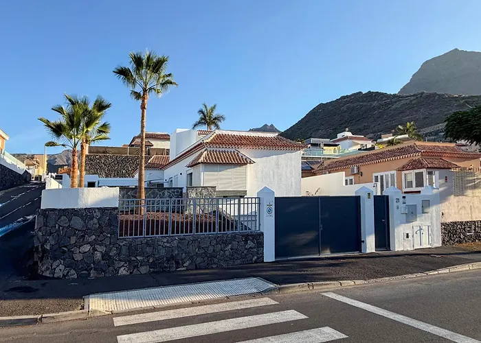 Exklusive Mit Beheiztem Pool In