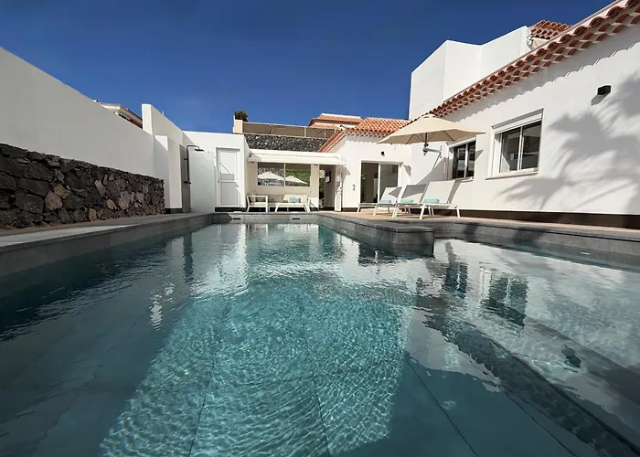 Exklusive Mit Beheiztem Pool In * Адехе